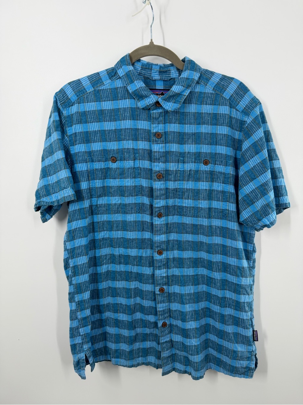 Patagonia Men’s Back Step Hemp Organic Cotton Plaid Short Sleeve Button Up Blue